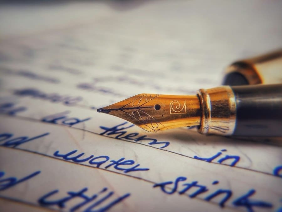 Photo descriptive writing