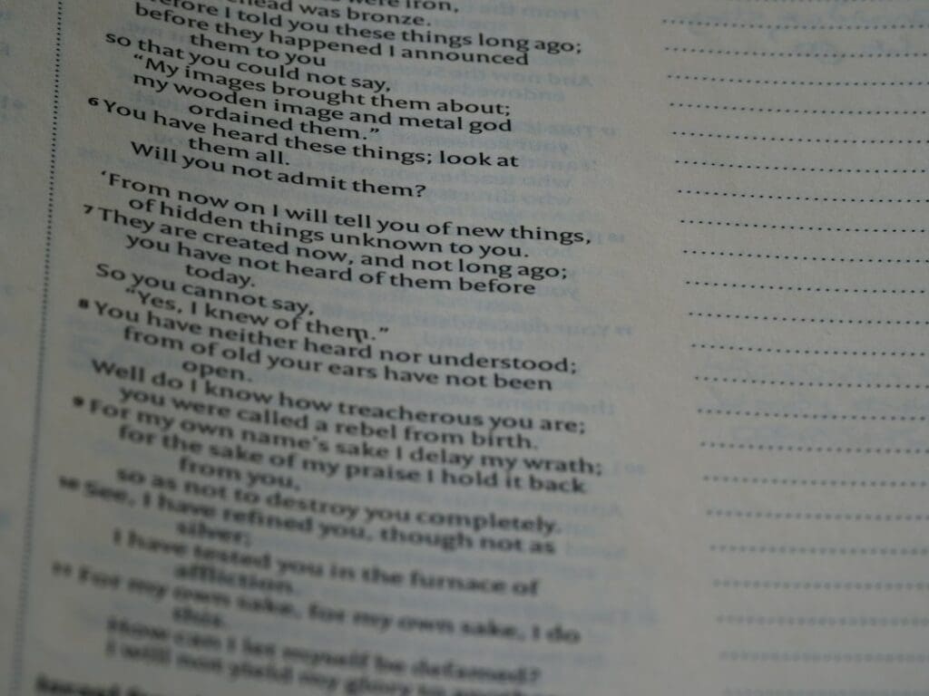 Photo character speech patterns