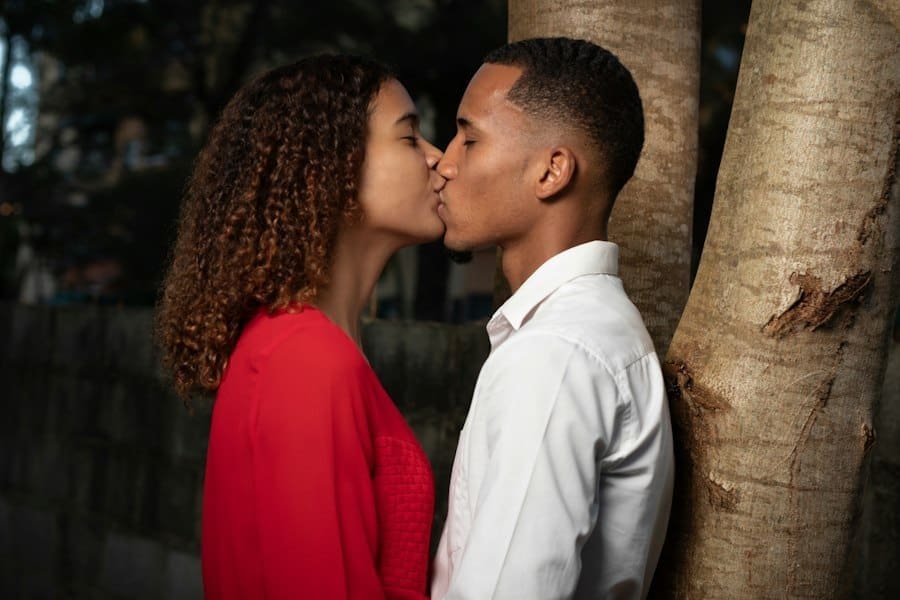 writing kissing scene tips