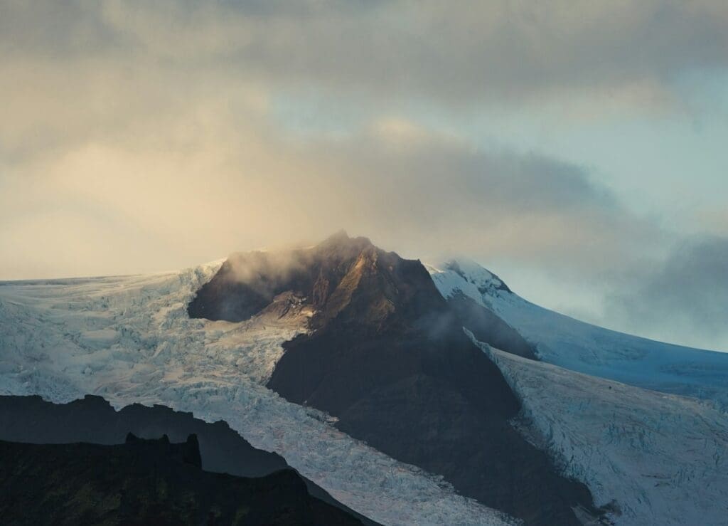 Photo fictional world weather climate writing tips