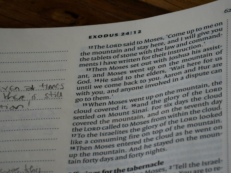 Photo story bible vs outline writing comparison